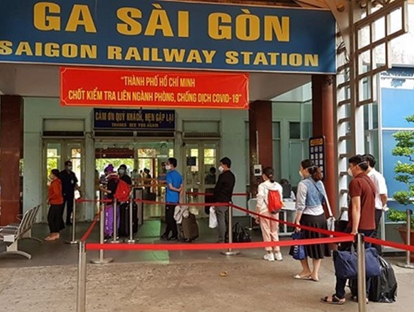 Tạm dừng đôi tàu SE5/SE6 Hà Nội - TP Hồ Chí Minh