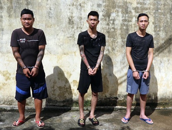 Bị cướp tài sản trên xe dù: Bắt tài xế và phụ xe của nhà xe Thủy Hồng