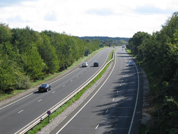 Nhà thầu đổ xô mua hồ sơ 3 dự án thuộc cao tốc Bắc- Nam