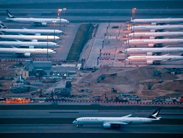 Hành khách đi máy bay toàn cầu dự báo giảm 55% trong năm nay