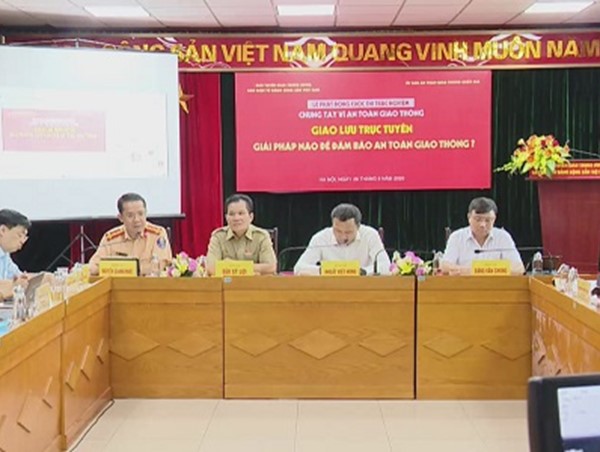 Phát động cuộc thi trắc nghiệm "Chung tay vì ATGT"