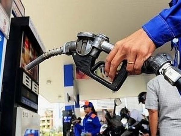 Hôm nay (27/8), giá xăng sẽ tăng hay giảm?