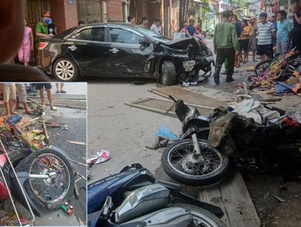 Hà Nội: Xe điên tông liên hoàn khiến 3 người thương nặng