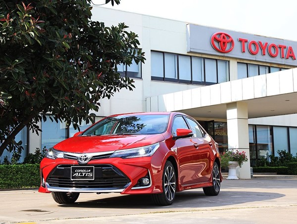 Giá xe ô tô hôm nay 31/8: Toyota Corolla Altis ra mắt phiên bản nâng cấp