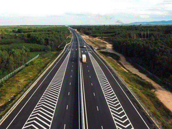 Tập trung triển khai một số đoạn đường bộ cao tốc trên tuyến Bắc - Nam phía Đông