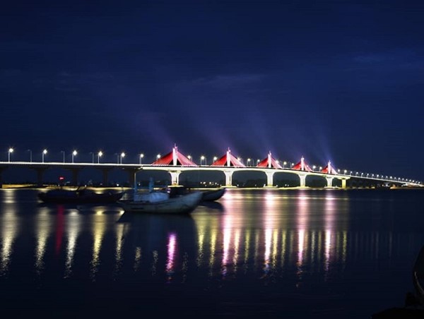 Cầu dây văng đầu tiên ở Quảng Ngãi có 5 kịch bản chiếu sáng