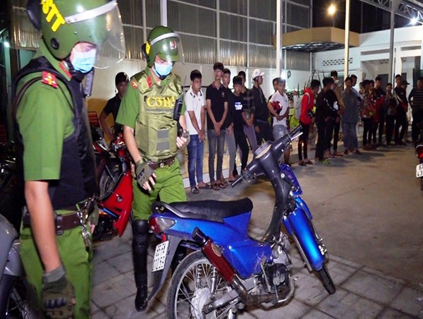 Tóm gọn 25 quái xế náo loạn đường phố trong ngày Quốc khánh 2/9