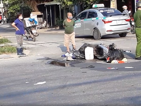 Hà Nội: Truy tìm xe bồn nghi tông thương vong 2 người đi xe máy trên đường Ngọc Hồi