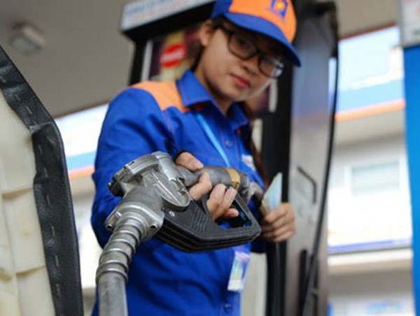 Xăng dầu đồng loạt giảm giá từ 15 giờ hôm nay