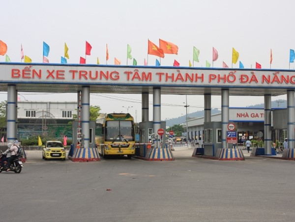 Dỡ bỏ quy định giãn cách trên phương tiện vận tải hành khách xuất phát từ Đà Nẵng
