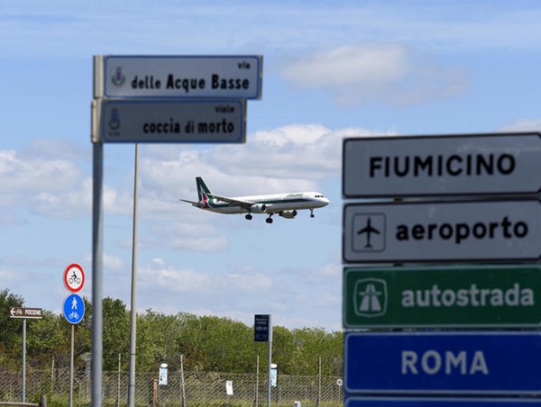 [Ảnh] Sân bay đầu tiên xếp hạng 5 sao về chống dịch Covid-19