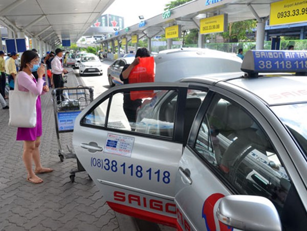 Xe ra vào sân bay sẽ thu phí theo block thời gian, 10 phút đầu thu mức hợp lý