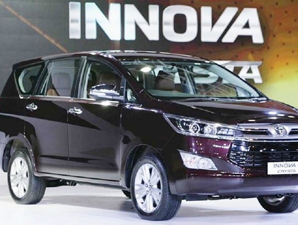 Giá xe ô tô hôm nay 18/9: Toyota Innova ưu đãi 40 triệu đồng