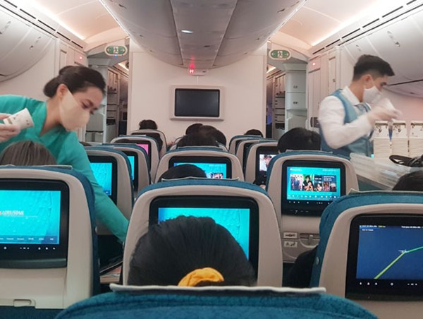 Nên xây dựng thêm các kịch bản khác nhau khi mở lại đường bay quốc tế