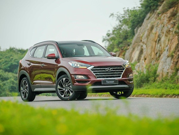 Giá xe ô tô hôm nay 24/9: Hyundai Tucson dao động từ 799-940 triệu đồng