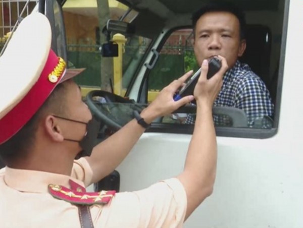 Thay đổi nhiều phương thức tuần tra xử lý "ma men" trên đường