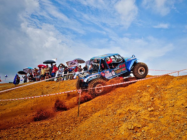 Những hình ảnh ấn tượng tại Giải đua xe ô tô địa hình Việt Nam 2020