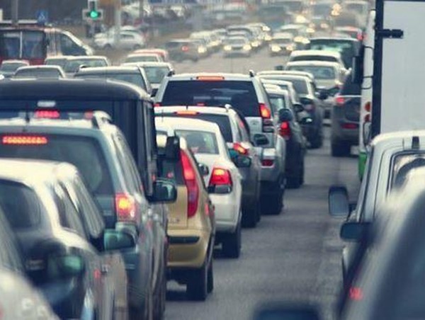 Cứ 100 ô tô chạy bằng diesel có 13 chiếc không đạt chuẩn khí thải