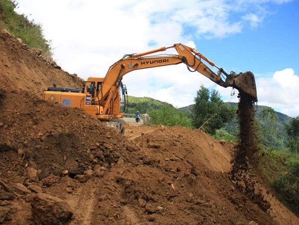 Quảng Ngãi tập trung gia cố, sửa chữa các tuyến giao thông huyết mạch
