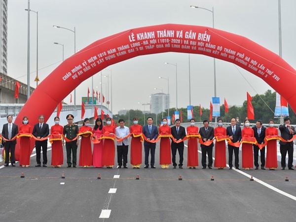 Khánh thành tuyến đường Vành đai 3 đi thấp qua hồ Linh Đàm