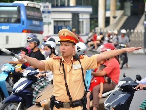 Phân luồng giao thông phục vụ Đại hội Đại biểu lần thứ XVII Đảng bộ Thành phố Hà Nội