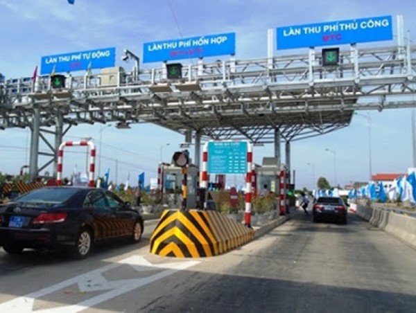 Thủ tướng Chính phủ chỉ thị đẩy nhanh tiến độ triển khai thu phí điện tử không dừng