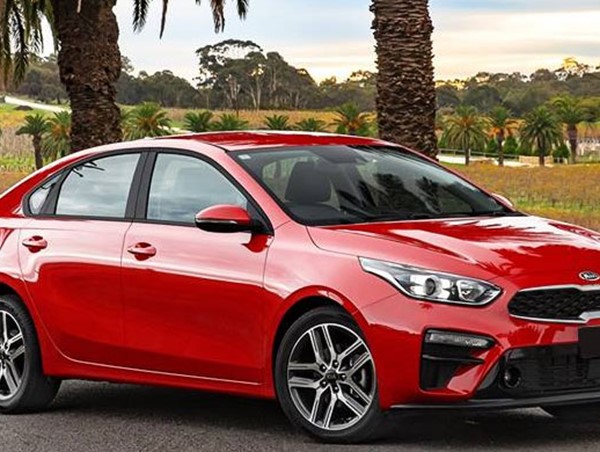 Giá xe ô tô hôm nay 9/10: Kia Cerato dao động từ 529 - 670 triệu đồng