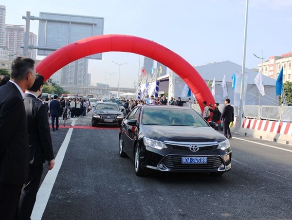 Chính thức thông xe cầu cạn Mai Dịch - Nam Thăng Long