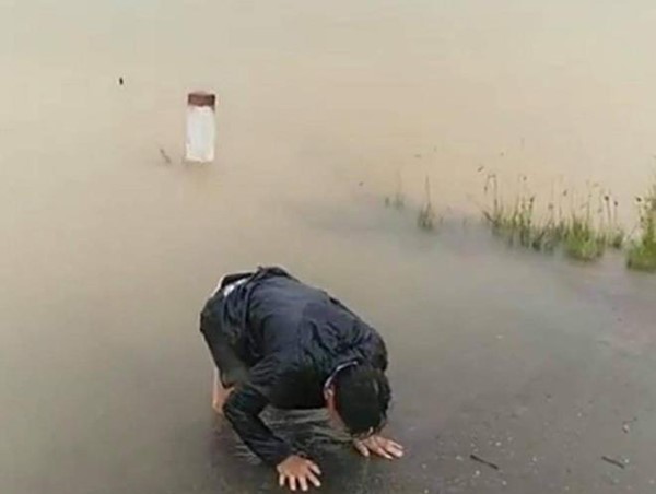 Thừa Thiên Huế: Tìm thấy thi thể sản phụ bị lũ cuốn trên đường đi sinh