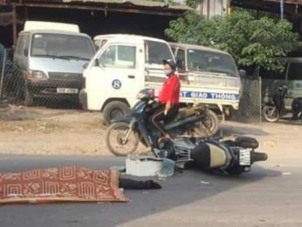 Hà Nội: Va chạm với xe container, người đàn ông tử vong tại chỗ