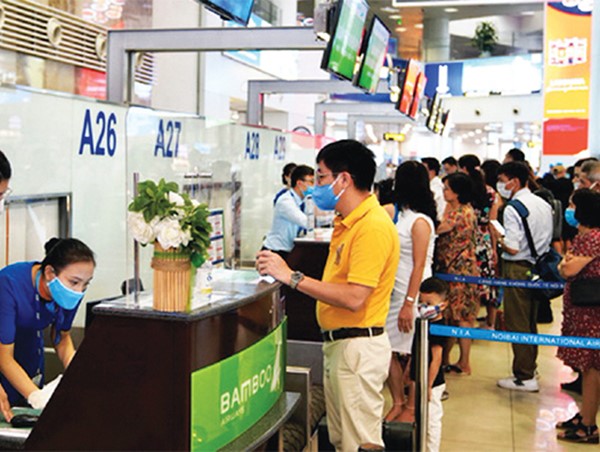 Hành khách đi máy bay tăng mạnh trở lại
