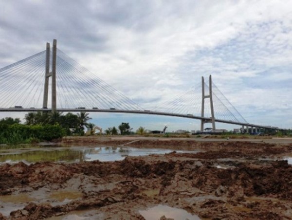 Hạn chế giao thông trên sông Tiền trong 6 tháng để phục vụ thi công cầu Mỹ Thuận 2