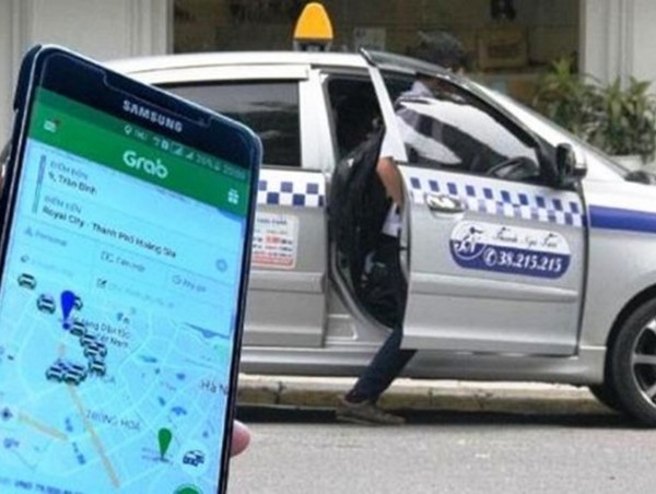 Đề nghị tổng kiểm tra các đơn vị cung cấp ứng dụng đặt xe