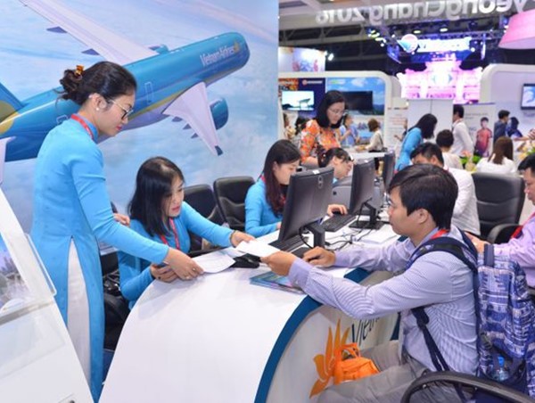 Vé máy bay Tết giảm giá vẫn ế