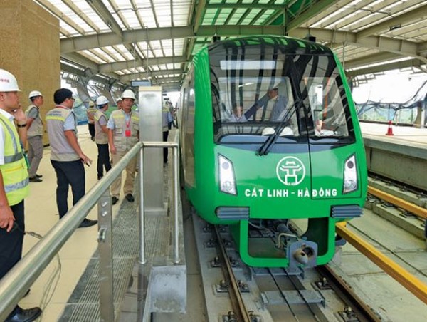 Chuyên gia Pháp tại đường sắt Cát Linh - Hà Đông sẽ sang Việt Nam như thế nào?