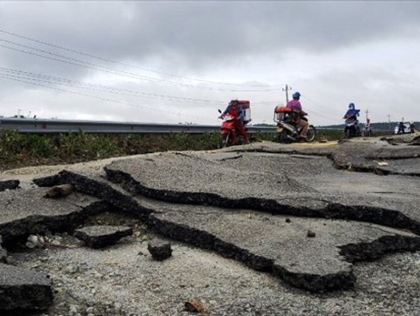 Bộ GTVT: Khẩn trương tổ chức các đoàn kiểm tra công tác phòng, chống cơn bão số 9