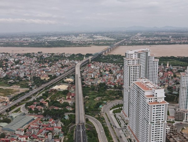 Hà Nội: Cầu Thăng Long cần sửa chữa mặt cầu và sơn sửa hệ thống lan can, hộ lan trên phần cầu dẫn