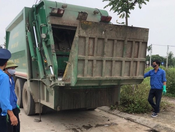 Tăng cường kiểm soát, xử lý vi phạm xe vận chuyển rác trên địa bàn Thủ đô