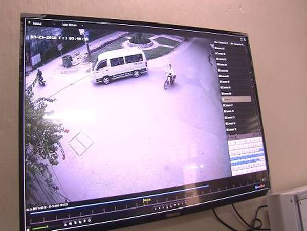 Ô tô khách cán chết người ngã xe máy rồi bỏ trốn