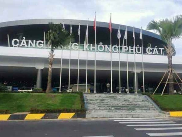 Sân bay Phù Cát đóng cửa đến 10/11 để chống bão số 10