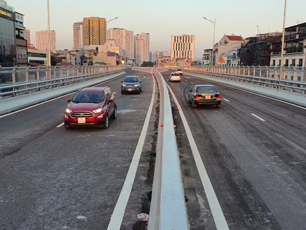 Thông xe đường Vành đai 2 trên cao, đoạn Ngã Tư Sở - Ngã Tư Vọng