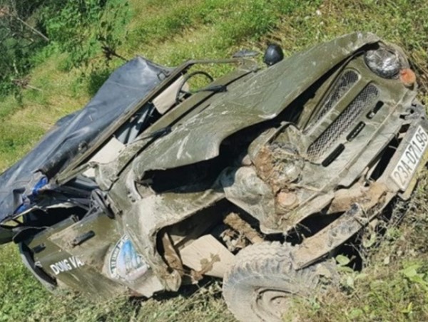Tai nạn giao thông mới nhất hôm nay 9/11: Ô tô lao xuống vực khiến 7 người thương vong