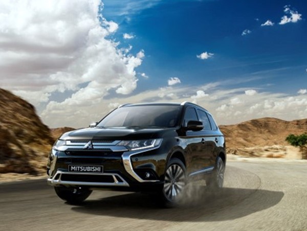 Giá xe ô tô hôm nay 10/11: Mitsubishi Outlander thấp nhất 825 triệu đồng