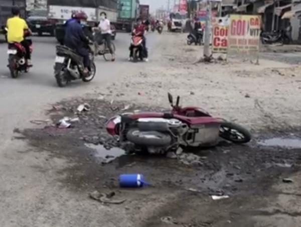 Nữ công nhân bị xe bồn cán tử vong trên đường đến công ty