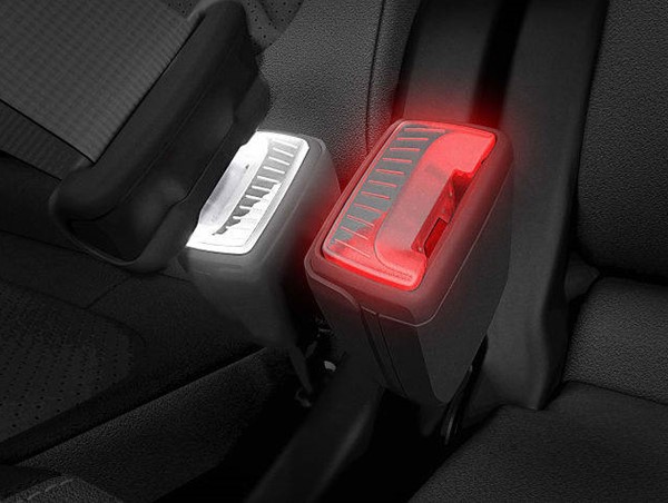 Dây an toàn phát sáng đầu tiên trên thế giới được cấp bằng sáng chế