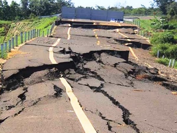 Khởi tố kỹ sư trong vụ đường gần 250 tỷ vừa làm xong đã “toang hoác” ở Gia Lai