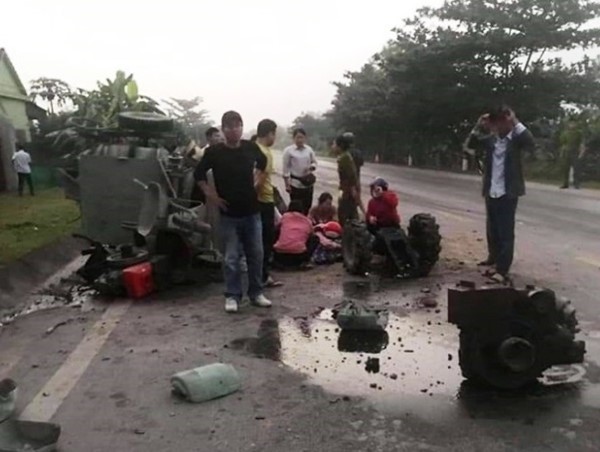 Xe tải đâm công nông khiến 1 người tử vong