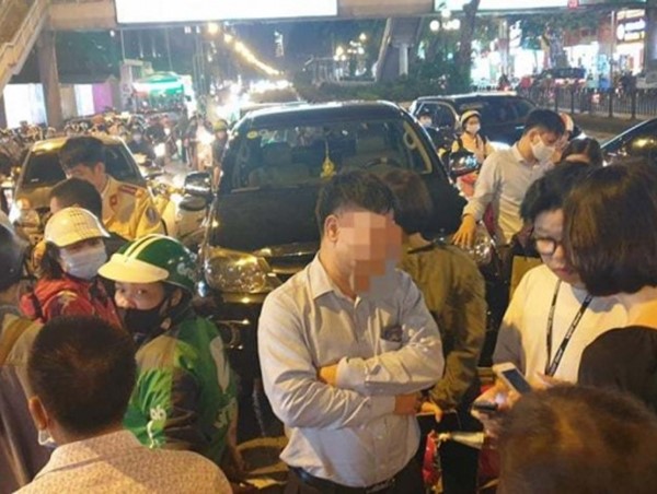 Tài xế Fortuner gây tai nạn liên hoàn trên phố Giảng Võ có nồng độ cồn vượt mức khung cao nhất