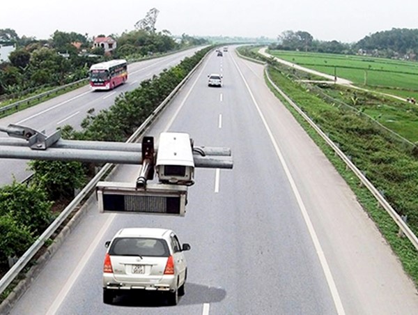 Gần 1.000 chủ phương tiện nộp phạt nguội trên cao tốc Nội Bài - Lào Cai