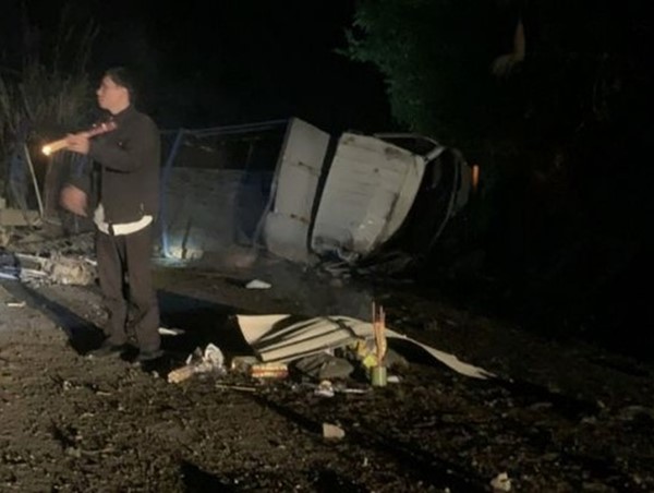 Khẩn trương điều tra vụ xe tải đổ đèo gây tai nạn khiến 2 bố con tử vong ở Bắc Kạn